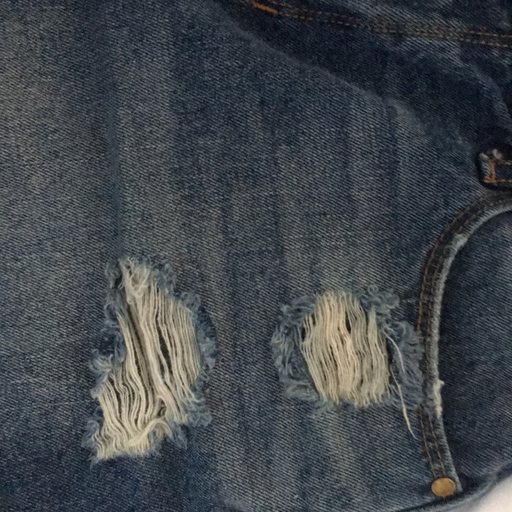 Shorts - Picture 6 of 6